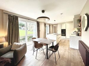 Photo 18- click for photo gallery